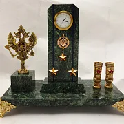 Подарочные часы «Погон» с гербом ФСБ и подставками — фотография 2