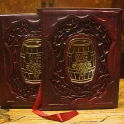 Атлас мира вино в футляре — книга для мужчины в подарок — фотография 1