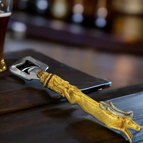 Бронзовая открывашка для пива "Олень" — необычный подарок